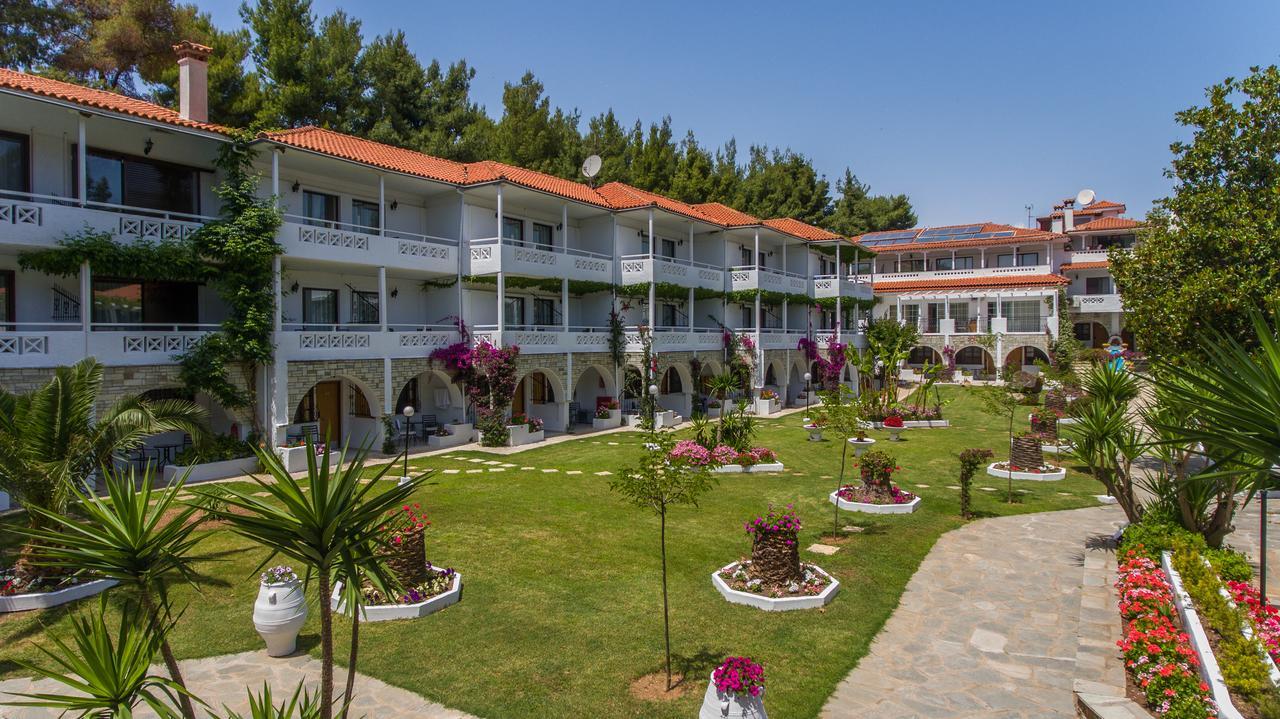 Porfi Beach Hotel Nikiti  Exterior foto